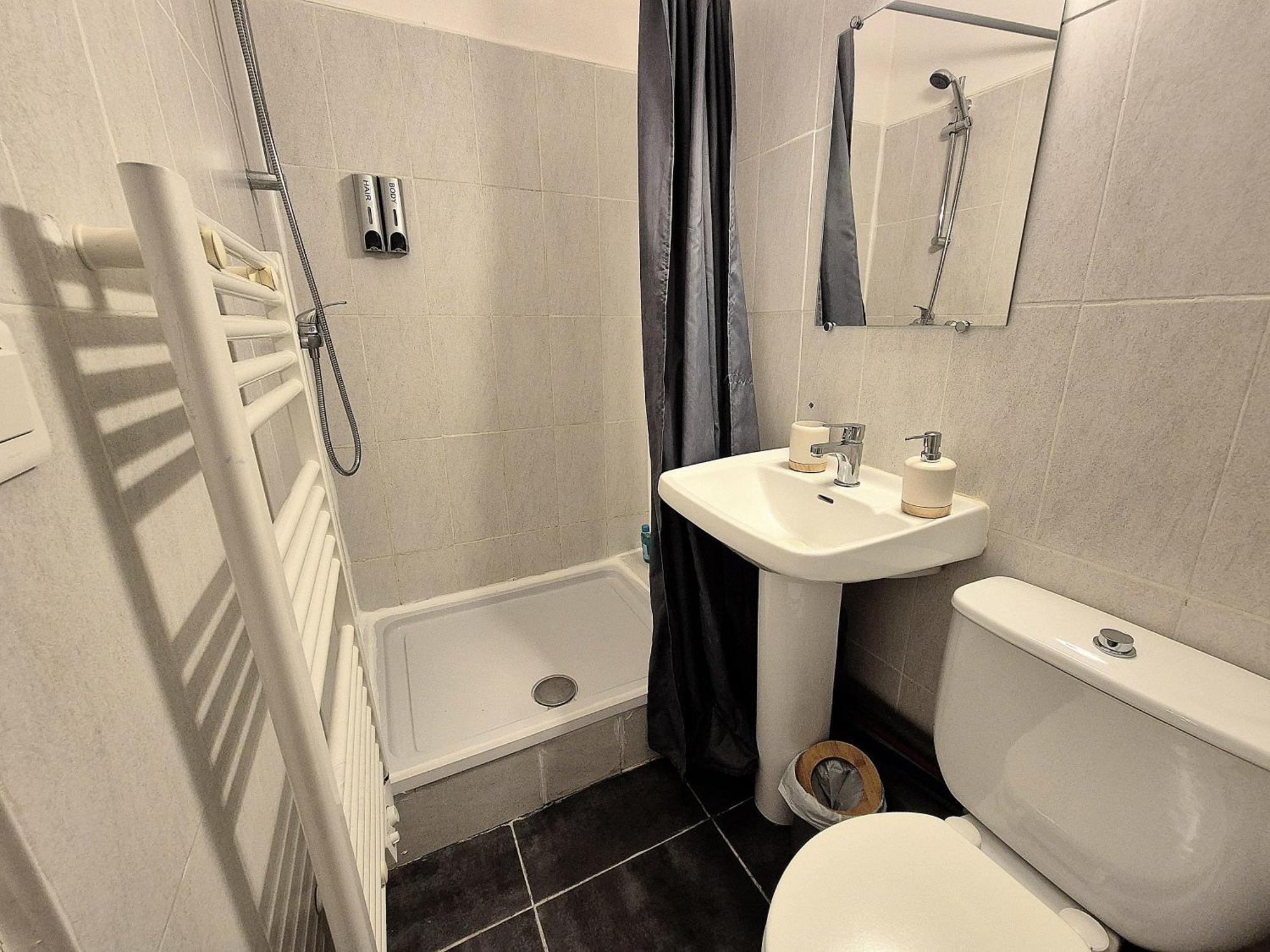 Le Cocon-T2-Proche Du Centre-Wifi Lägenhet Lourdes Exteriör bild